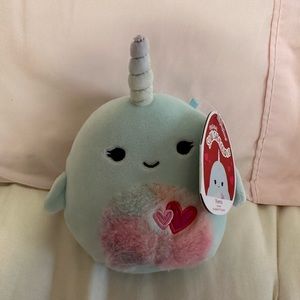 Niema 5” narwhal squishmallow valentines! BNWT